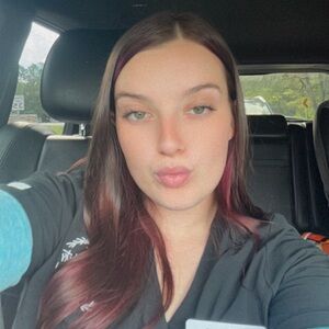 Meet your Posher, Natalie